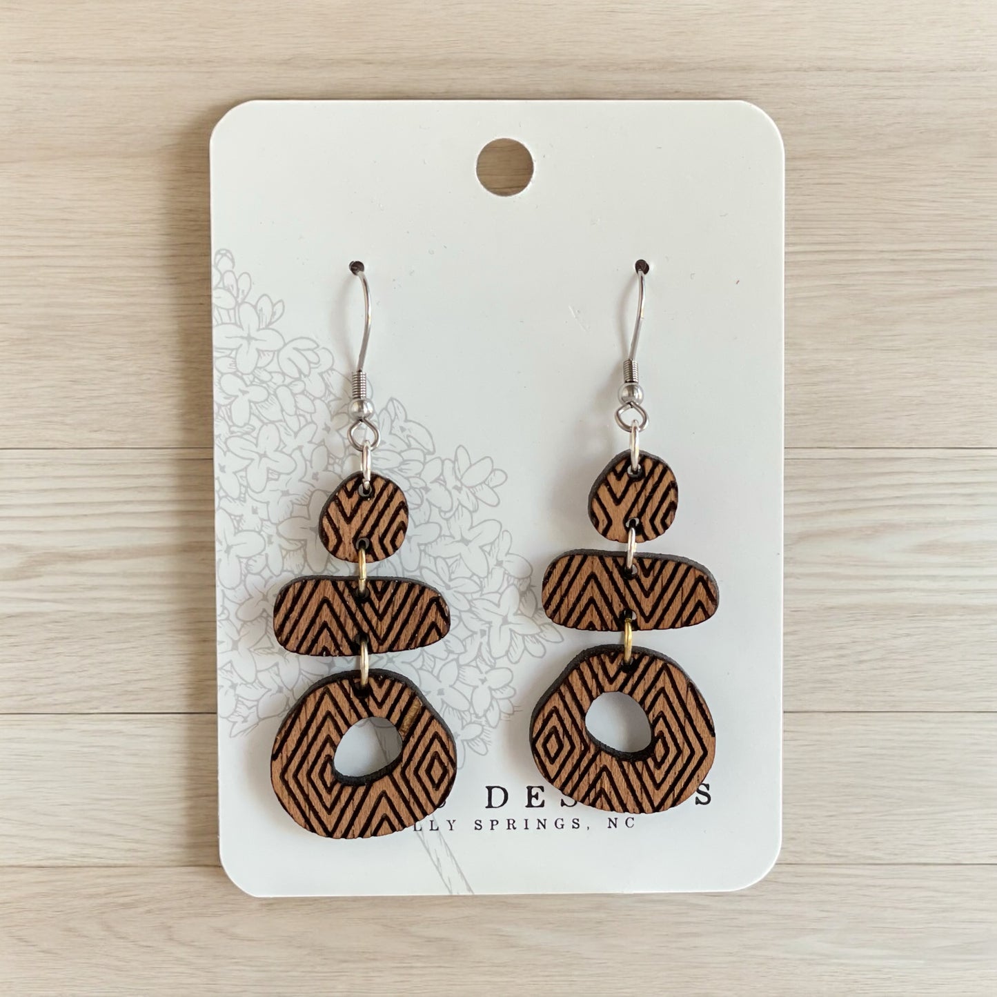 Engraved Geometric Shapes