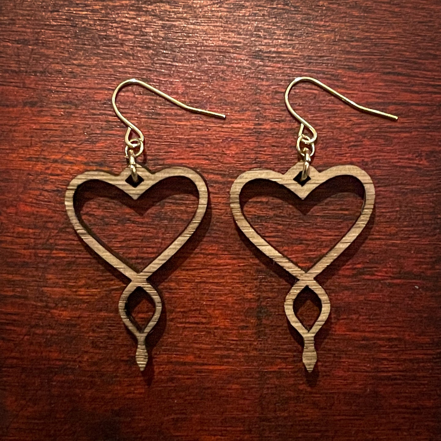 Heart Twist wood earrings, 14K gold plated